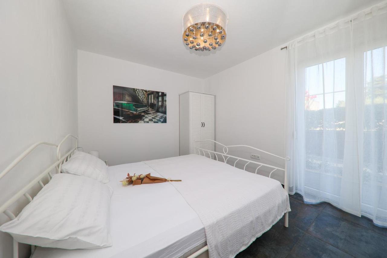Bronzato Apartman